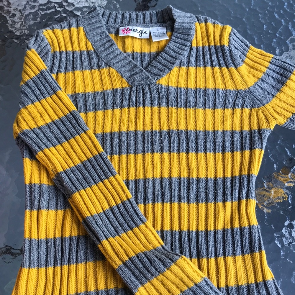 long sleeve Energie sweater